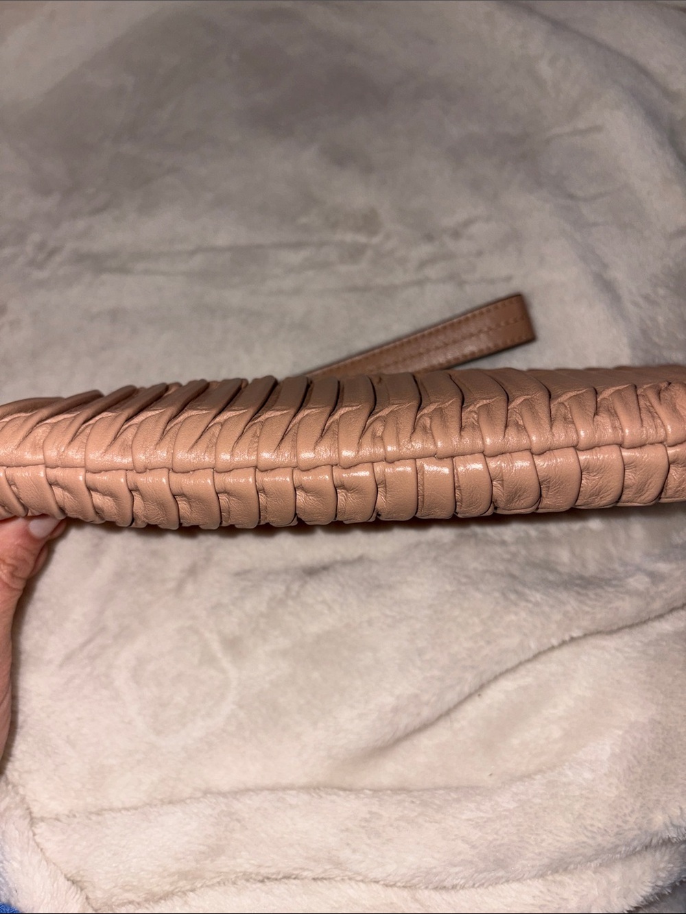 Coach Madison gathered wristlet. Pink/nude - Picture 4 of 10